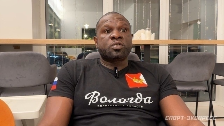    Кевин Джонсон.