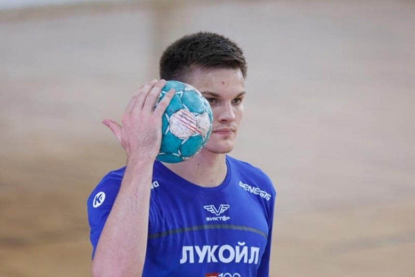    У Максима рецидив травмы