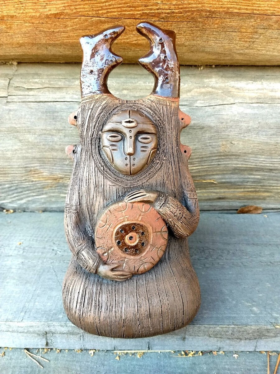 Хранительница Огня с рогами почему-то.) Изображение взято в Яндекс-картинках для иллюстрации.