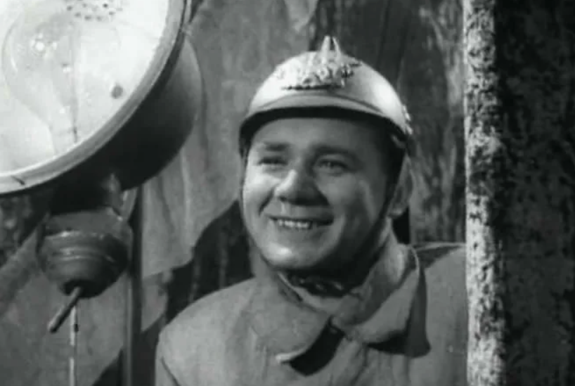 Кадр из фильма "Счастливый рейс" (1949)