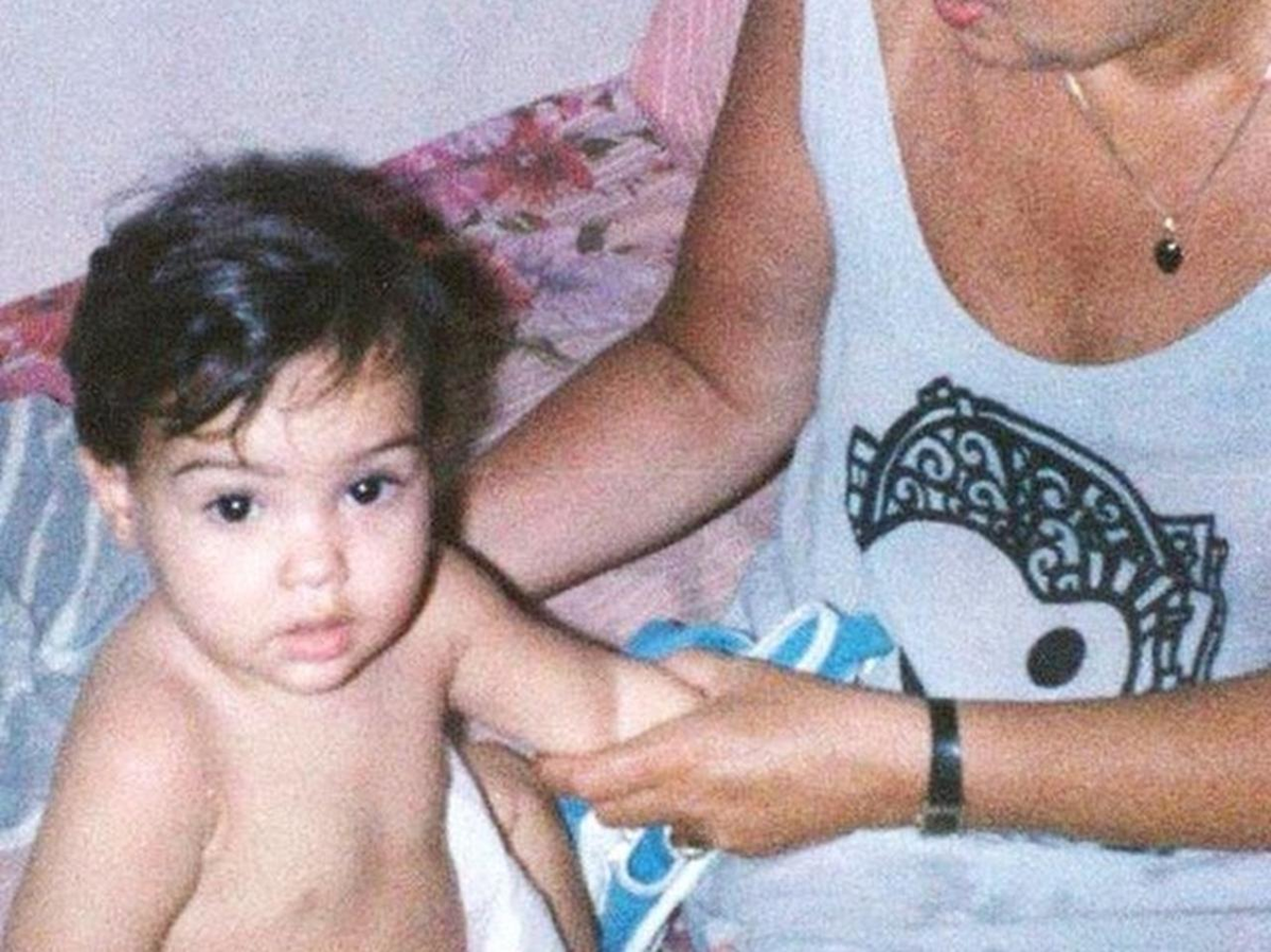 Галь Гадот в детстве.