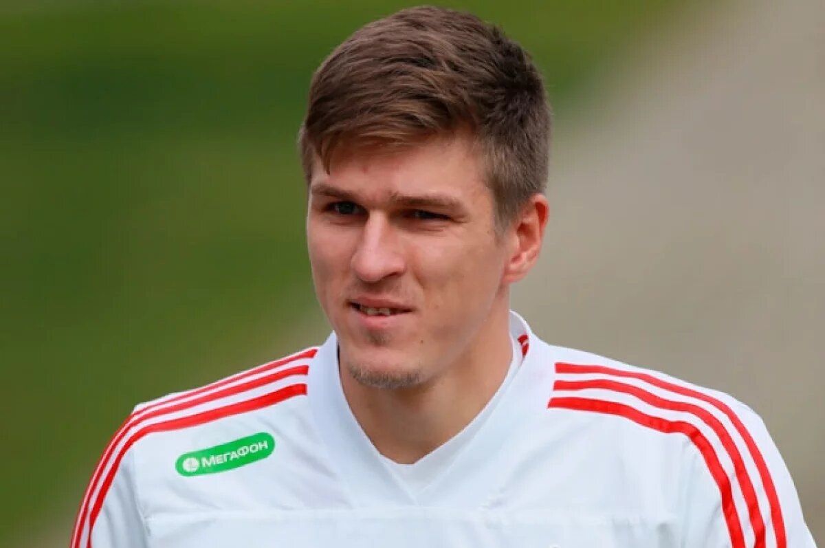    Нападающий московского «Спартака» Александр Соболев стал игроком «Зенита»