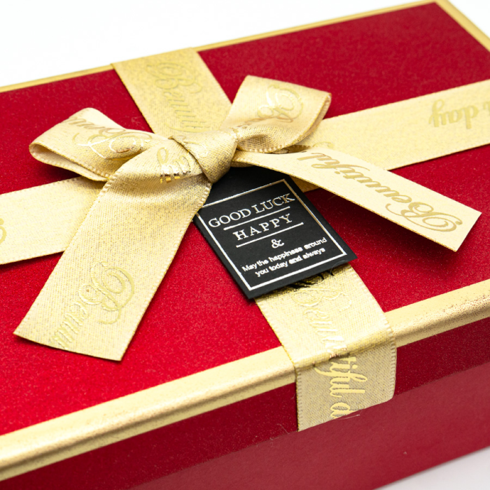 Набор коробок 3в1 прямоугольник 23х16х9,8 / 21х14х8 / 19х12х6,5см, с бантом, красный с золотом