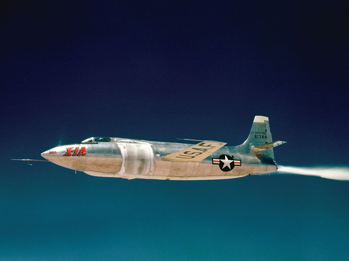 Bell X-1A в 1947 впервые в мире преодолел звуковой барьер