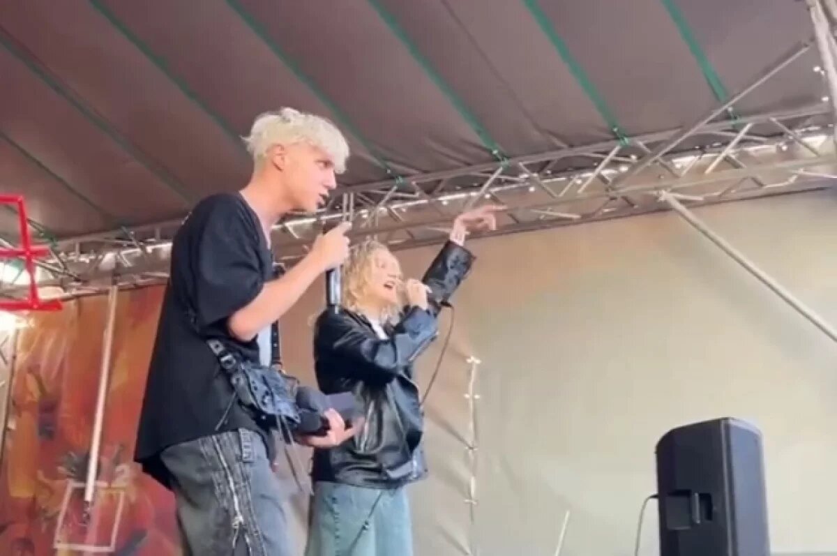    Ваня Дмитриенко купил в Уфе посуду ручной работы и забыл ее в магазине