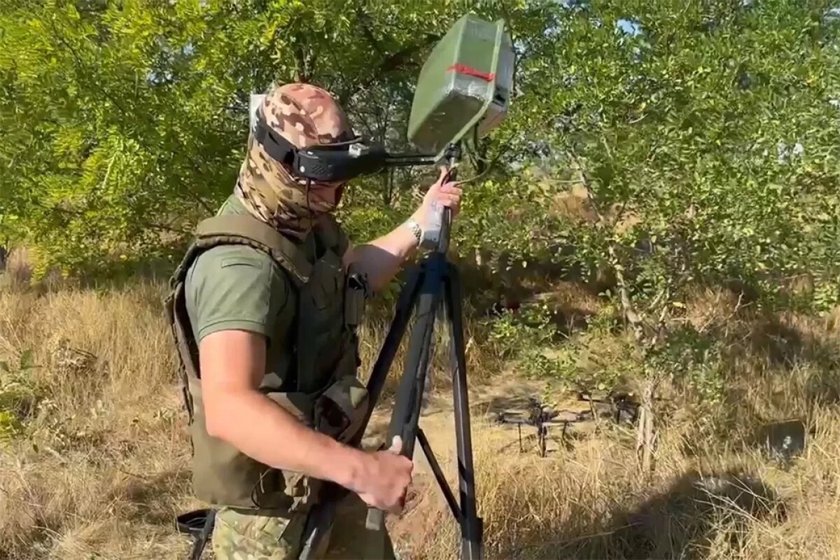    Военные РФ начали испытывать новые дроны «Сибирь» в Херсонской области