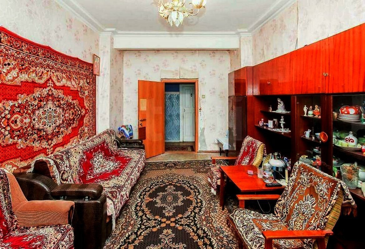 Интерьер советской квартиры. Источник: https://dzen.ru/a/Z6Okd9y4O0xZxZMe