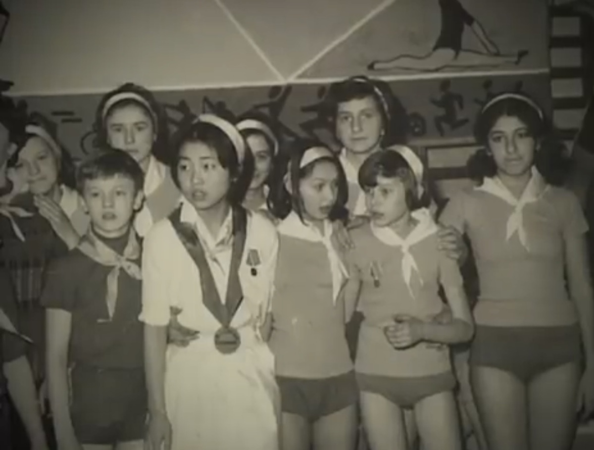 Здесь и далее для иллюстраций используются кадры японского фильма 世界。我が心の旅 1996 года