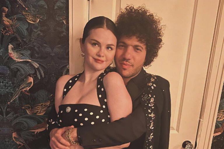    Фото: @selenagomez Анастасия Манцова