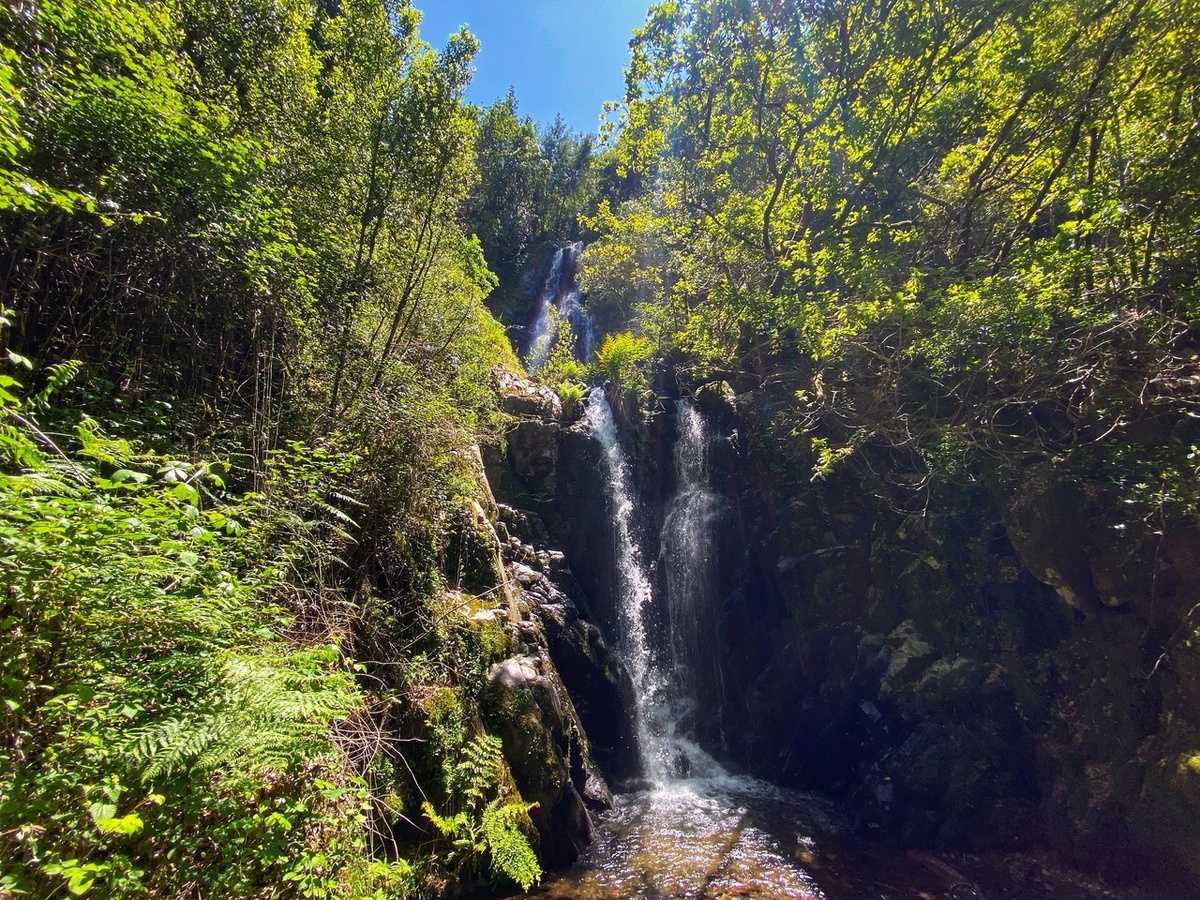 Водопад в окрестностях поселка Лозан