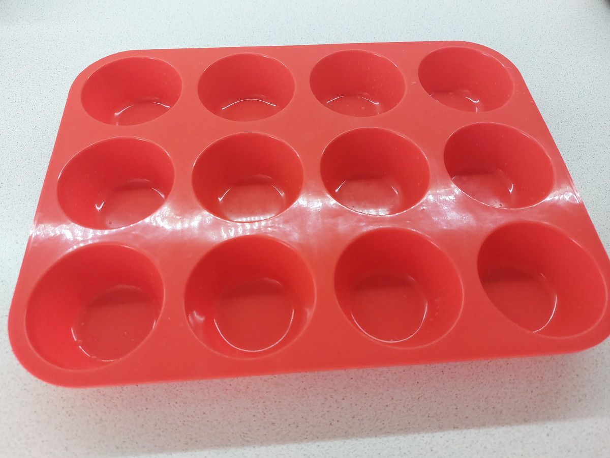 Силиконовая форма для кексов. 