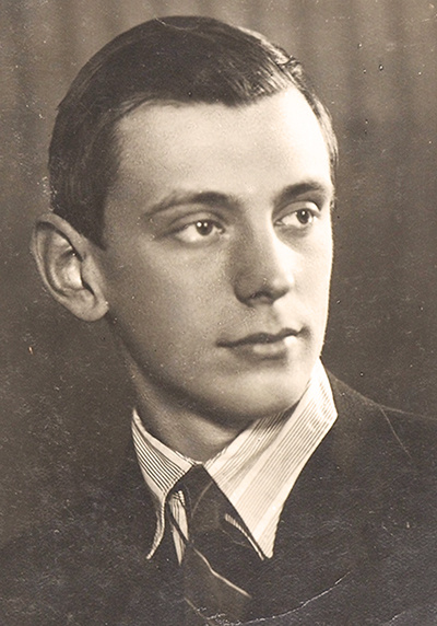 Сергей Михалков в юности