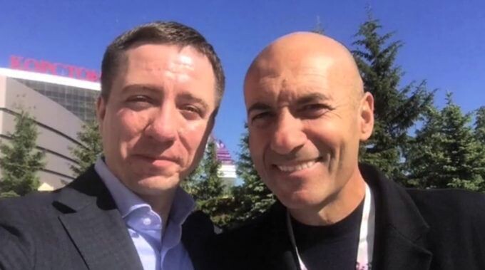 Николай - старший сын Крутого. Многие считают, что отец выглядит лучше сына