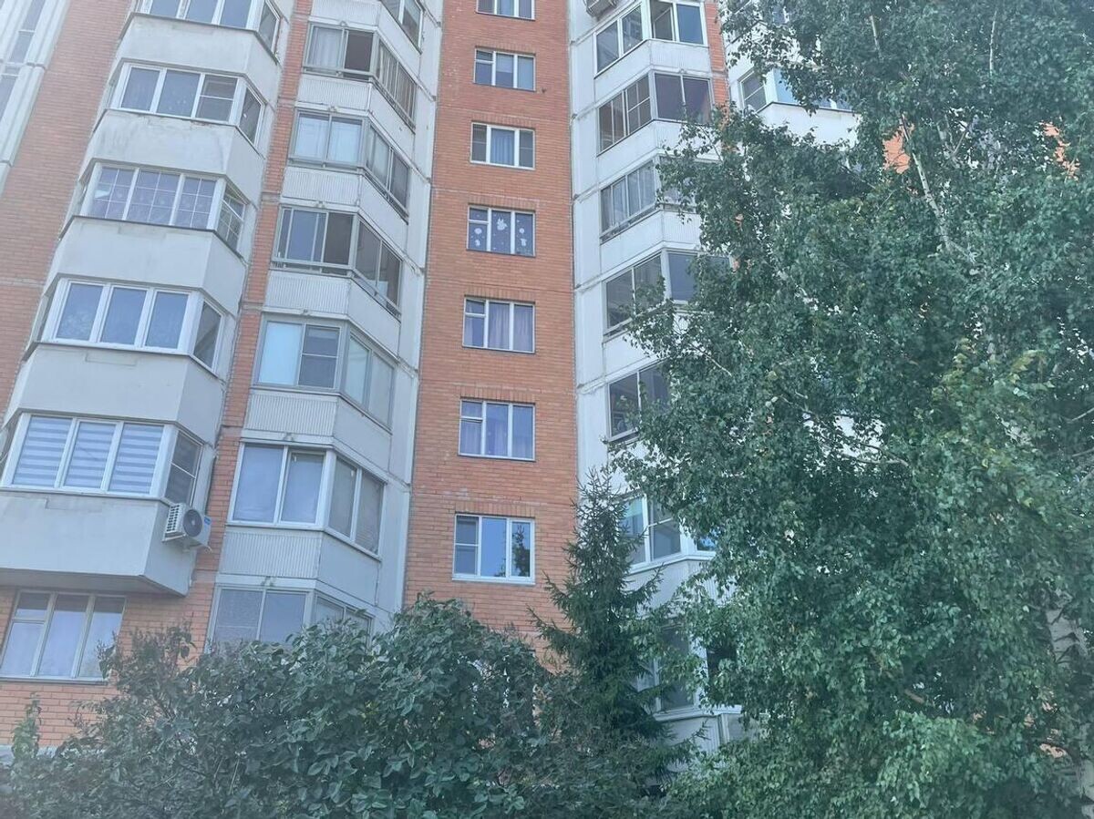    Многоэтажный дом по улице Белореченская, из окна квартиры которого выпал годовалый ребенок© Фото : ПРОКУРАТУРА МОСКВЫ/Telegram