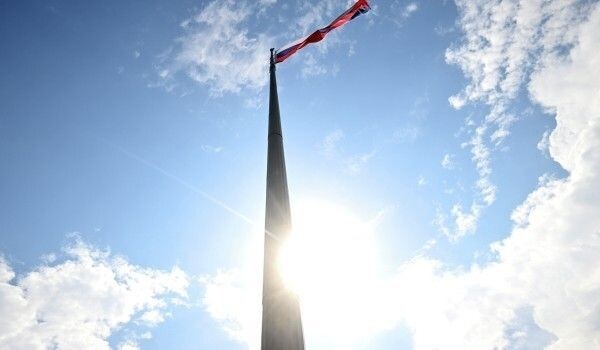     Флагшток. Источник: icmos.ru Автор фото: ИЦ Правительства Москвы