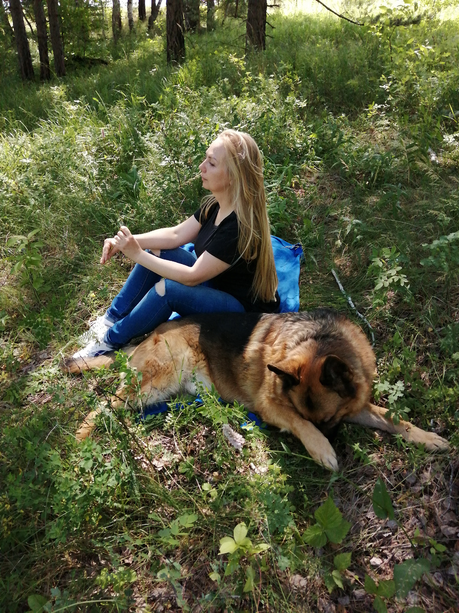 Каждый кинолог имеет свой опыт и подход, и он не всегда может быть правильный. Поэтому важно знать научную базу. 