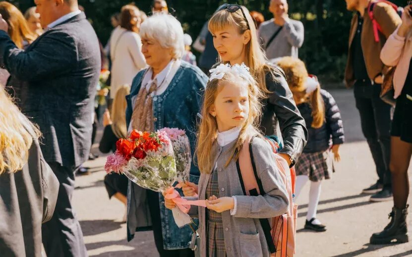    Как изменится жизнь ижевчан в сентябре: школьников научат управлять дронами, любителям переработок повысят зарплаты