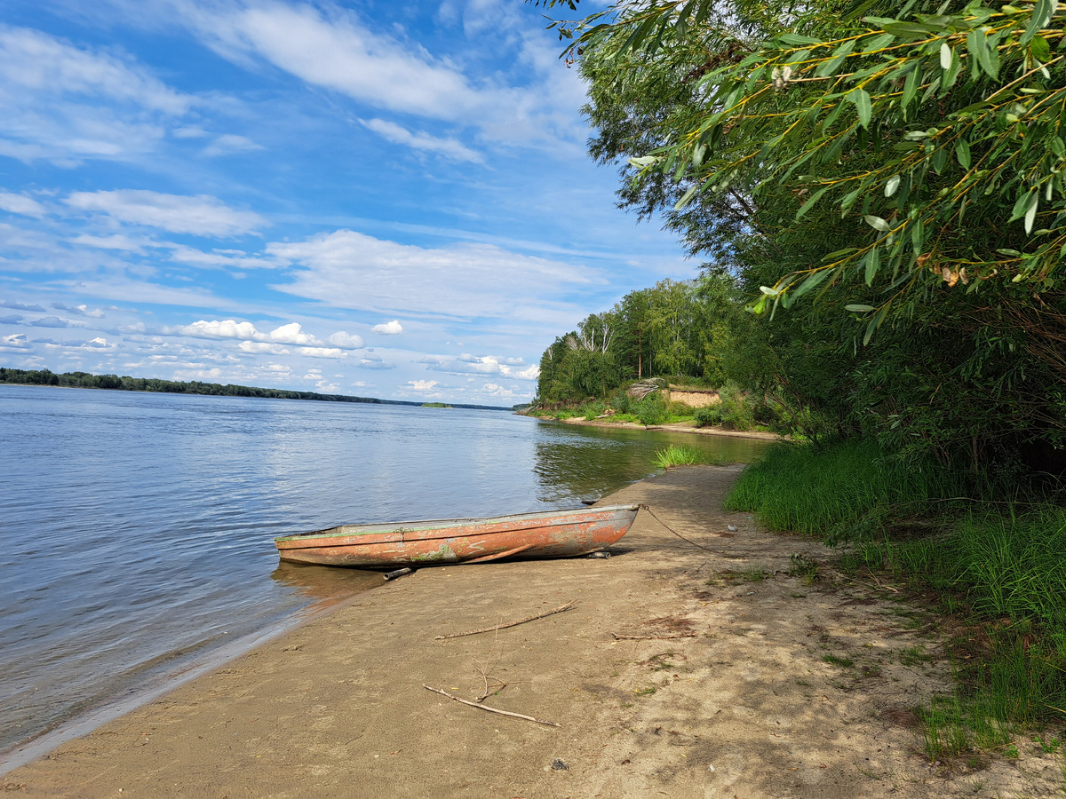 Листайте карусель
