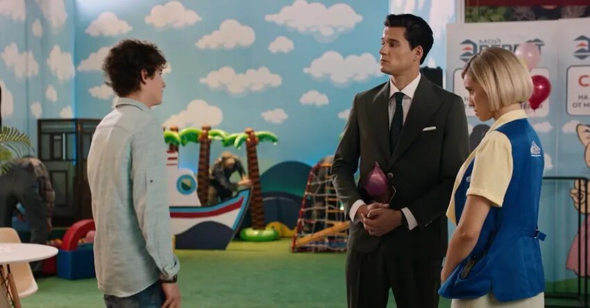 Кадр из сериала "Галя, у нас отмена", 2024, реж. Максим Зыков, Мехрали Пашаев