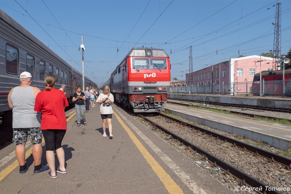 На дальней станции утром, После побудки