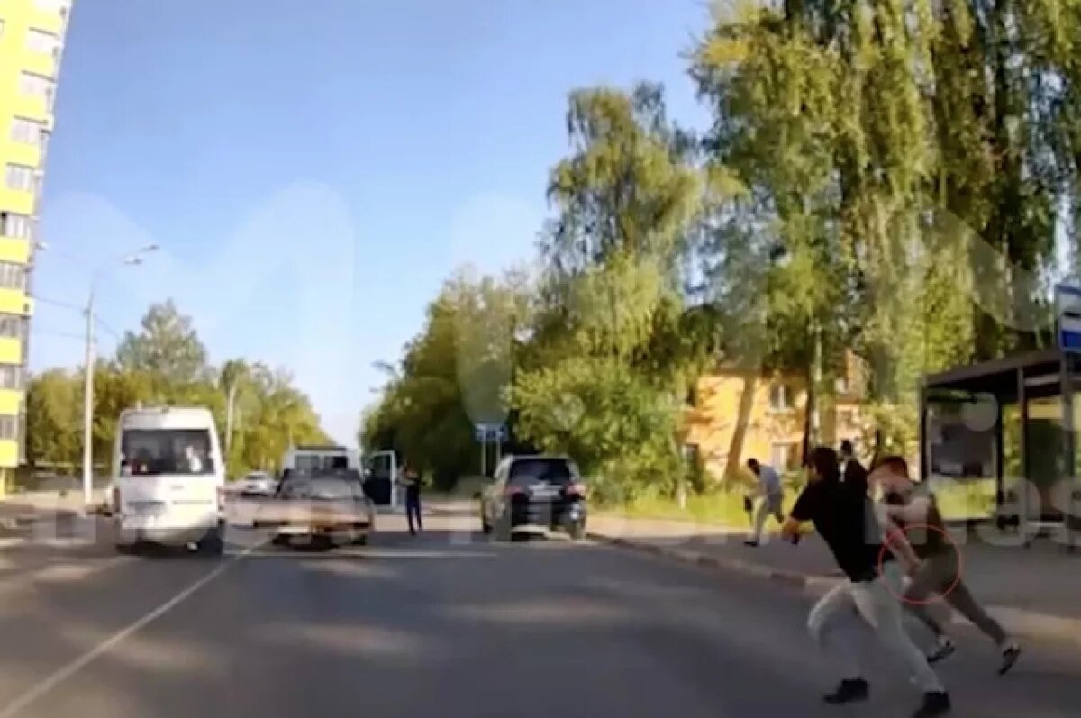    Mash: на свадебный кортеж в Щелкове напала охрана владельца стрип-клубов