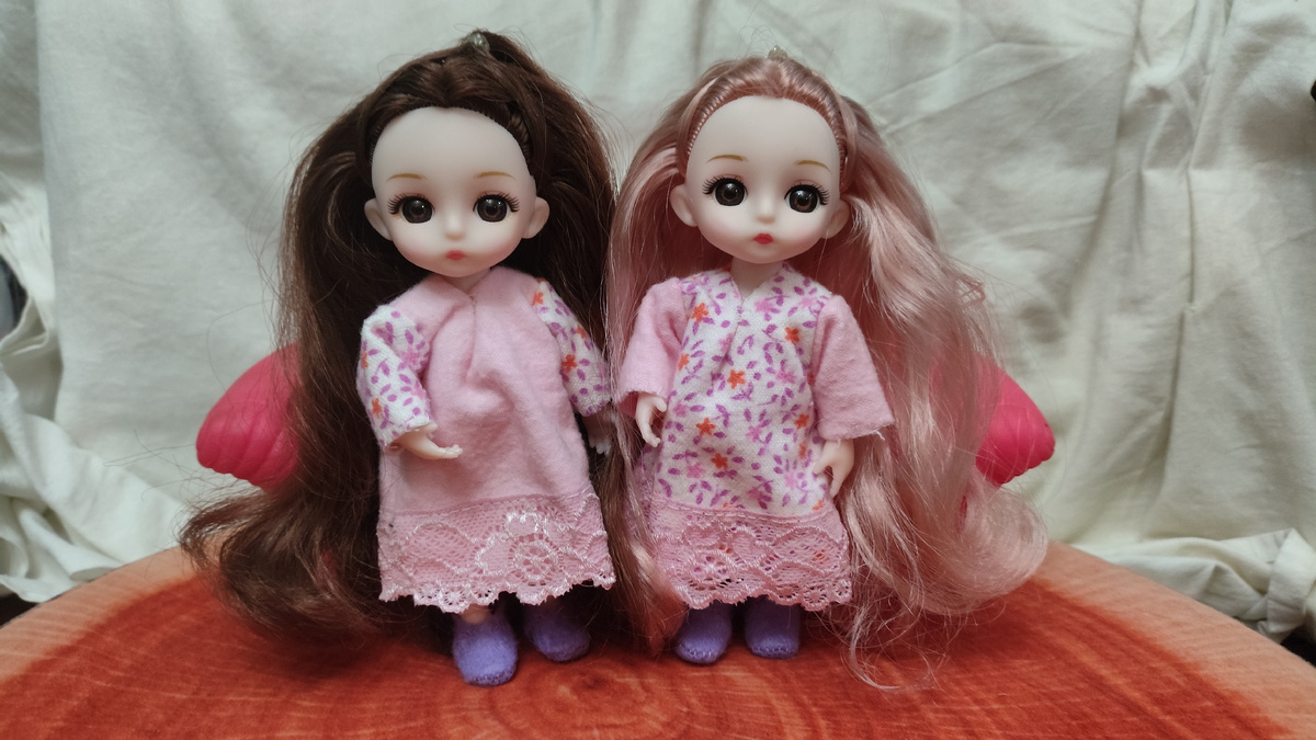 Руби и Элис в новых нарядах