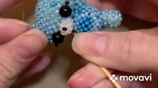 7ч. Заботливый мишка #амигурумиизбисера Лапки #beads #beading #подпишись #бисер