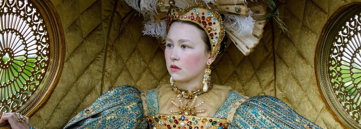молодая Екатерина Медичи в сериале "Королева змей"