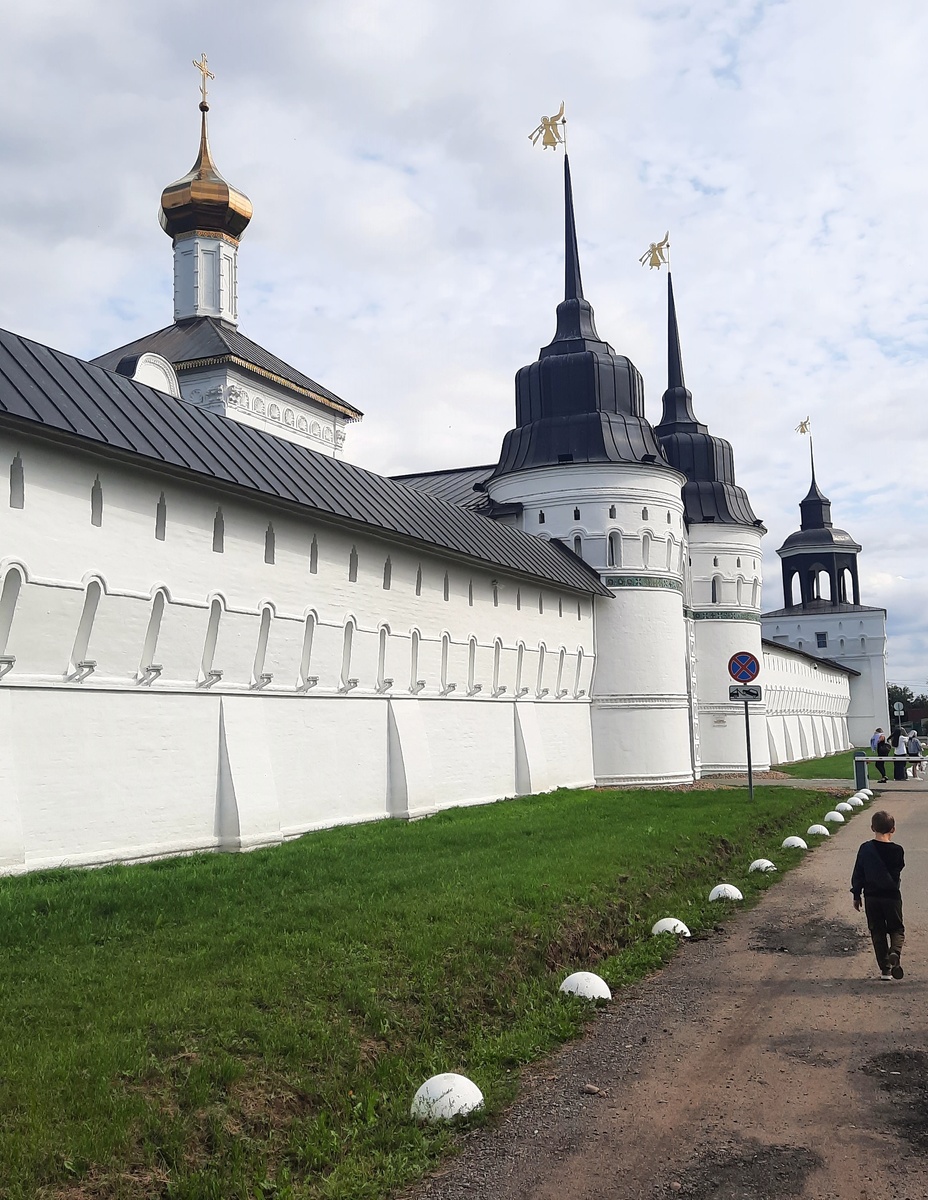 Монастырь
