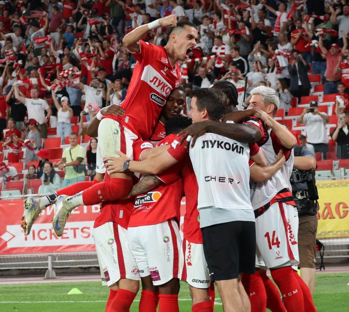    Гол Барко с пенальти, удаление Зобнина. Тяжело достались "Спартаку" три очкаАлександр Владыкин