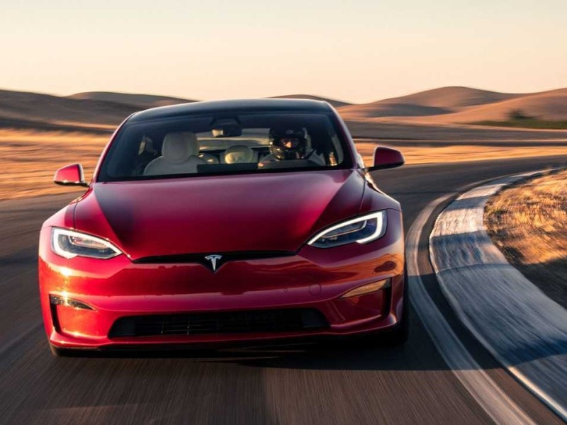    Электрокары Tesla попали в топ антирейтинга подержанных автомобилей