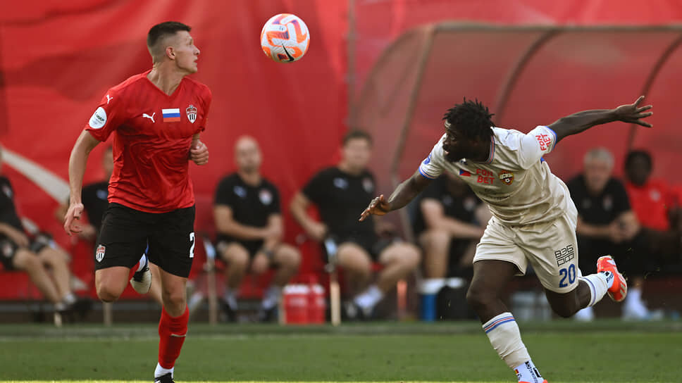     Фото: Антон Новодерёжкин / Коммерсантъ