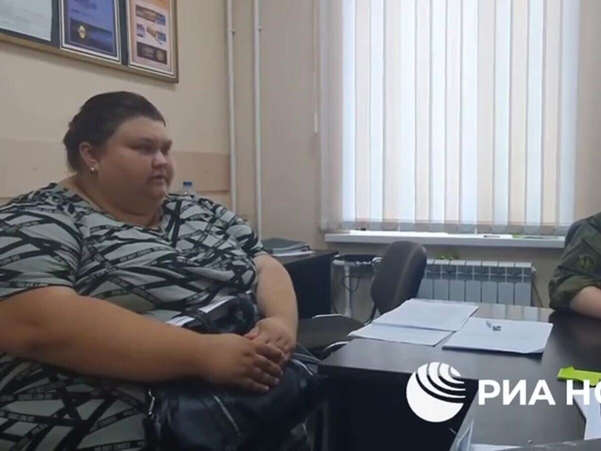    ВСУ расстреляли автомобиль с двумя женщинами и детьми в Курской области© РИА Новости