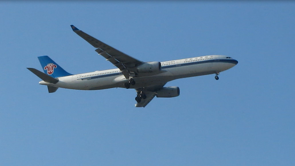А330 из Китая  авиакомпании "China Southern Airlines"