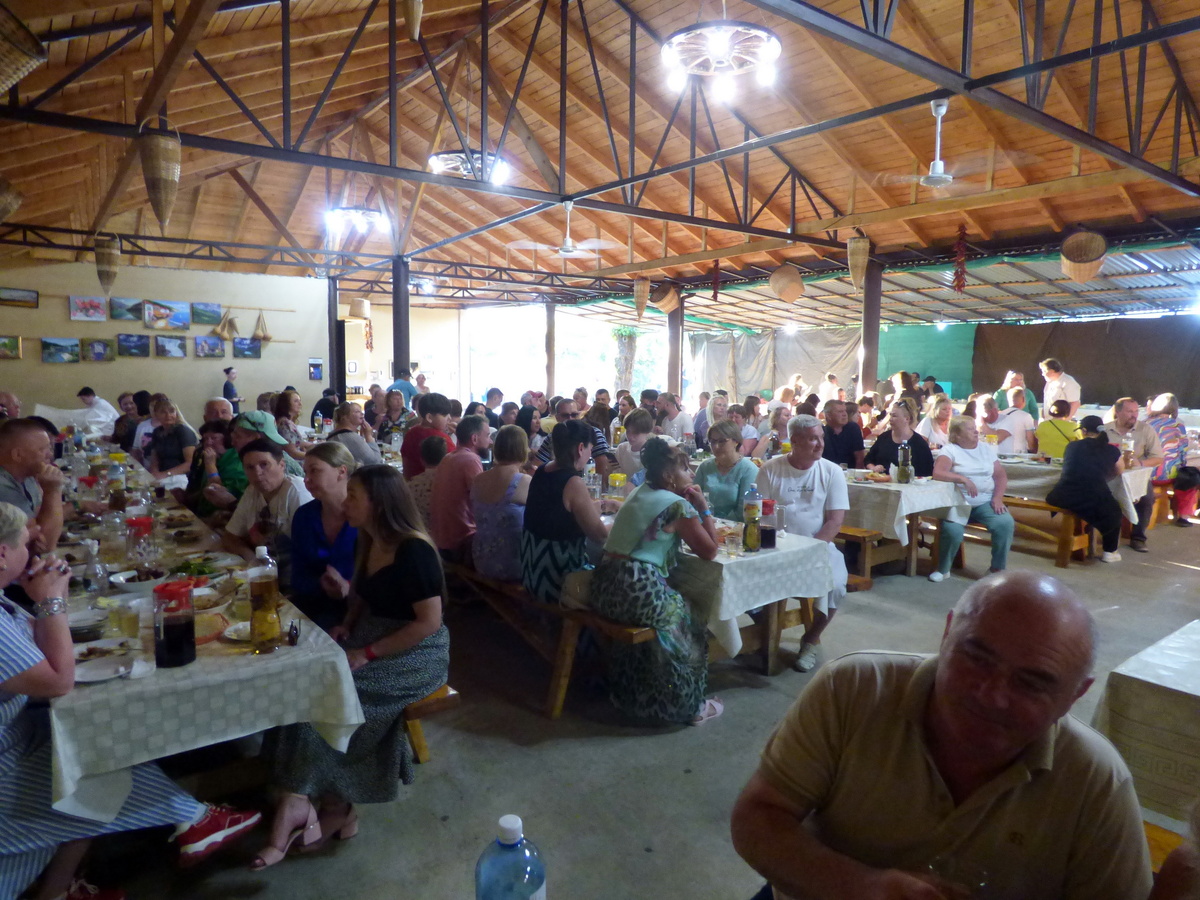 Абхазское застолье