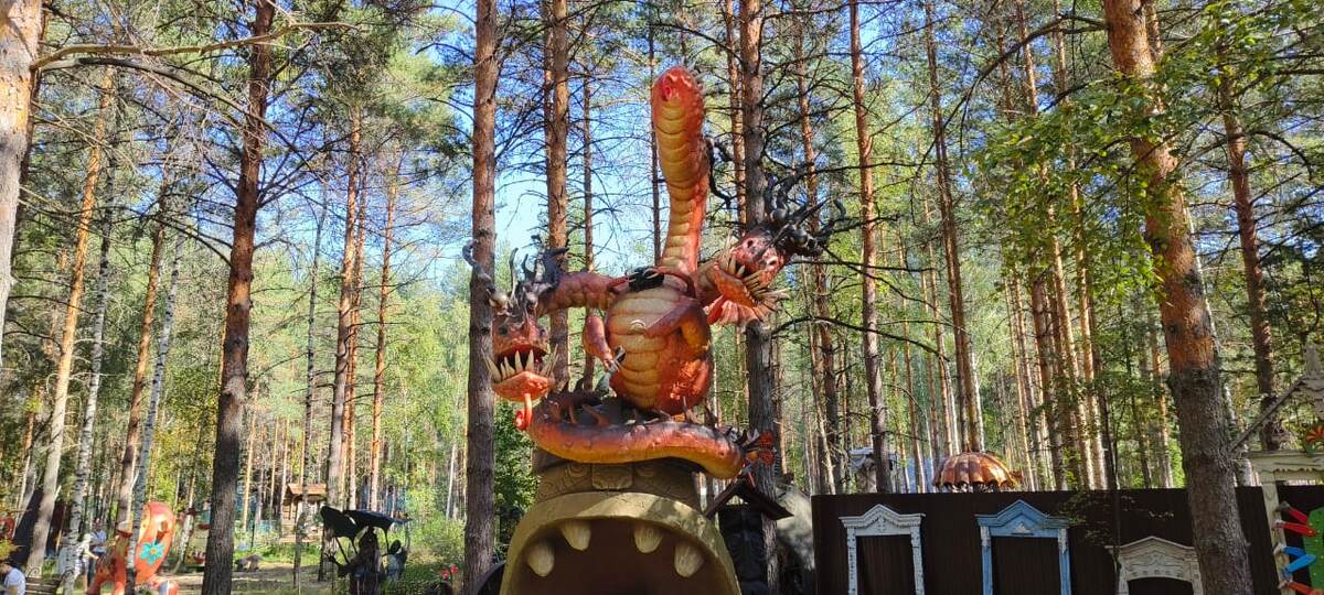 Посетителей очень много было. Прекрасная природа Мещёры и речка Пра располагают для отдыха.