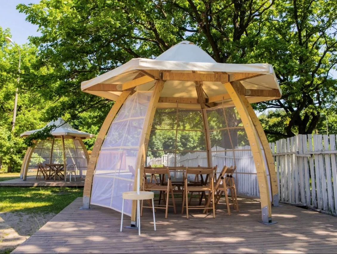 Креативный навес на даче. Яндекс картинки.