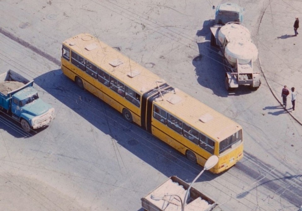 Улица Айская, апрель 1990 года. Фото: И. Нигаметзянов//«Уфа/История Уфы» (vk.com/ufahistory1)