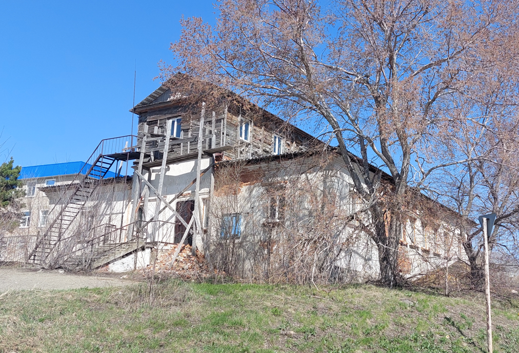 Дом горных офицеров (г.Змеиногорск, ул.Щорса, 7)