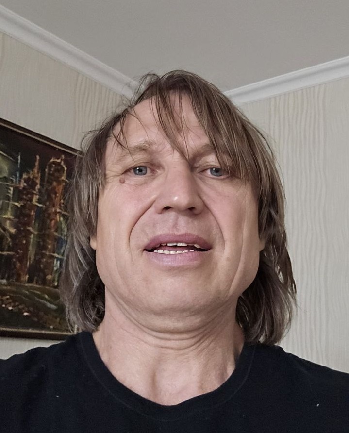 Портретная фотография Игоря Вихорькова