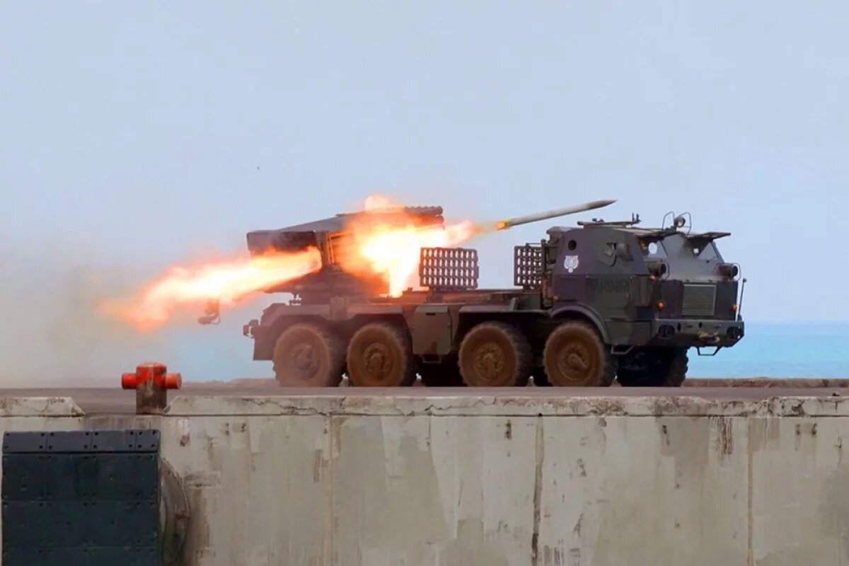    Mash: ВСУ обстреляли Белгород чешскими ракетами RM-70 Vampire