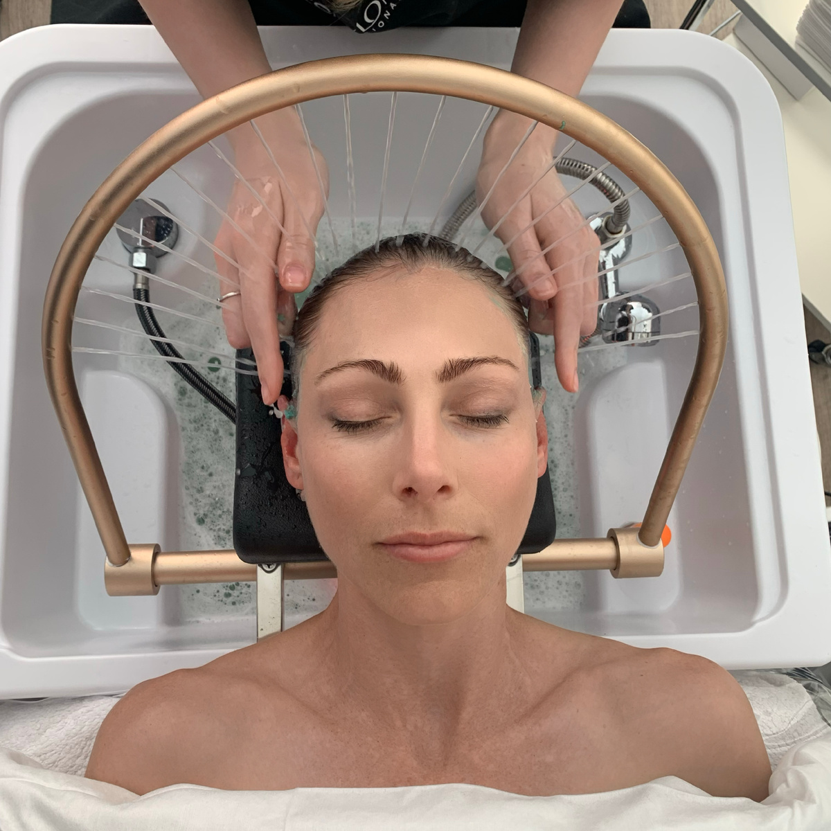 Что такое СПА процедура для головы? Корейская СПА кушетка для волос.