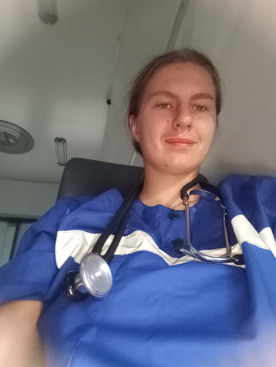 Делаю вид, что серьезная)))