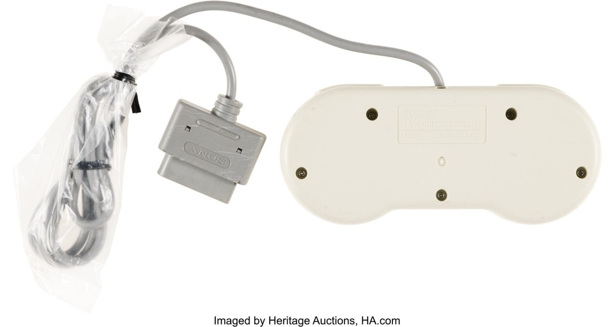    Не подделка. Редкий геймпад Nintendo PlayStation продали за три миллиона рублей