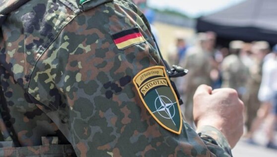    Левая партия в Германии выступила против милитаризации немецкого общества Андрей Бурков