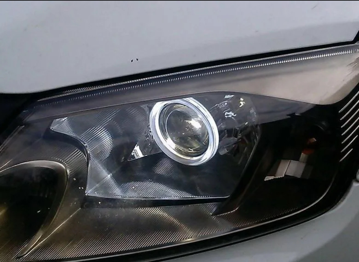 Блок линзы в фаре гранты