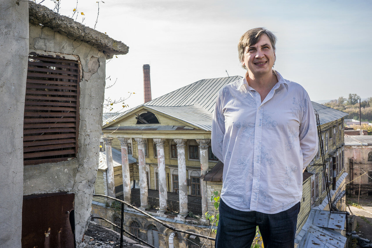 Основатель лофта Андрей Питулов и дом Котелова