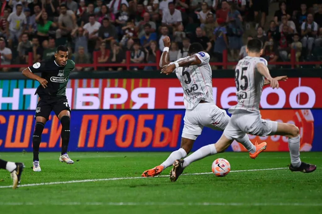 Голевой удар Виктора Са