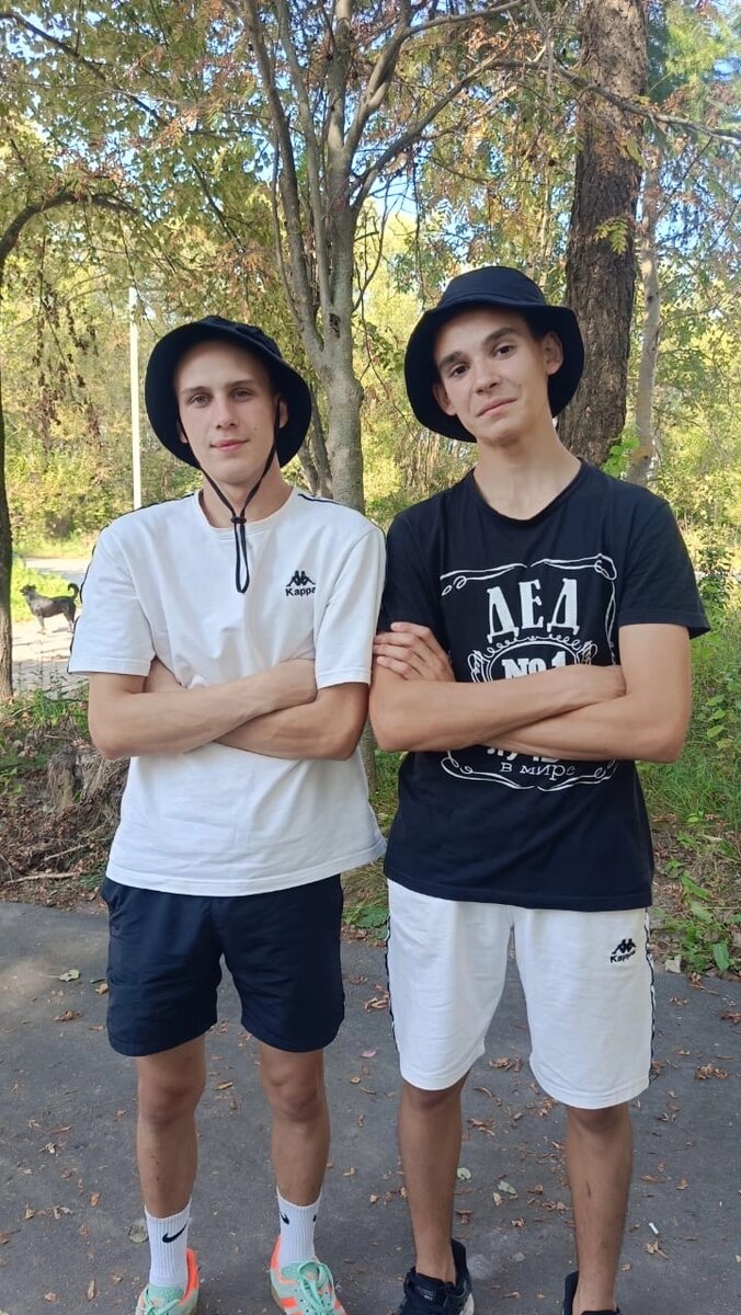    Кирилл Петухов слева, Никита Казак справа. Фото: соцсети