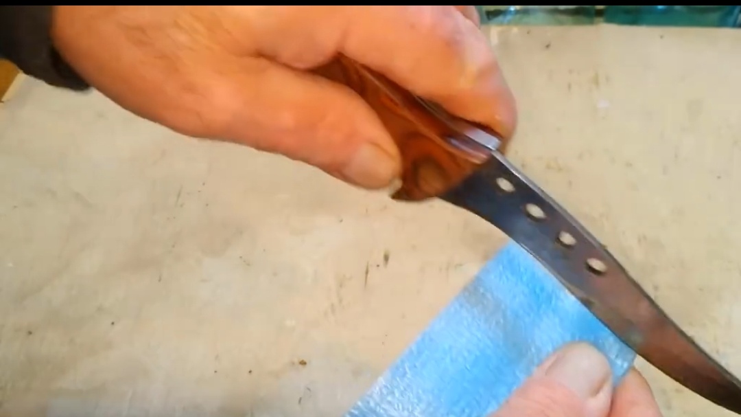 Нож не режет совсем